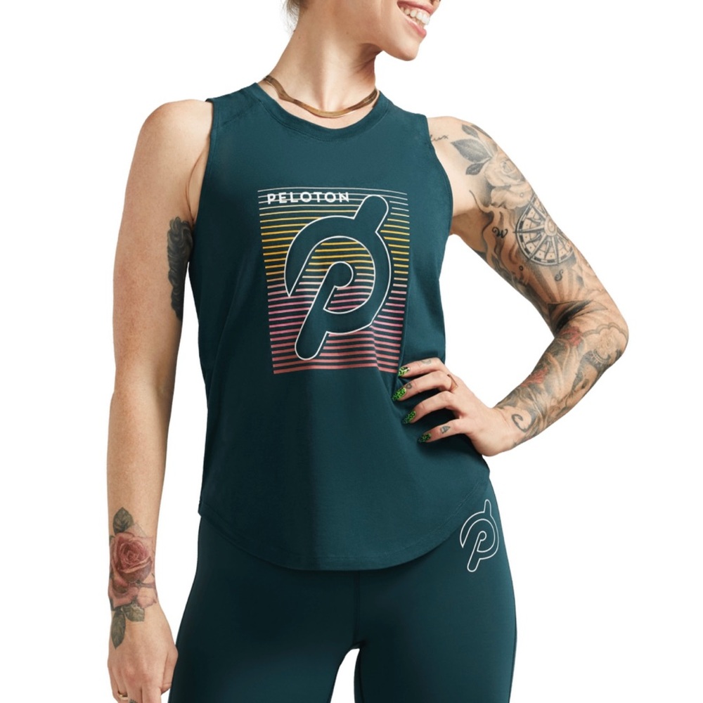 PELOTON STUDIO SCOOP TANK- NWT -size SMALL